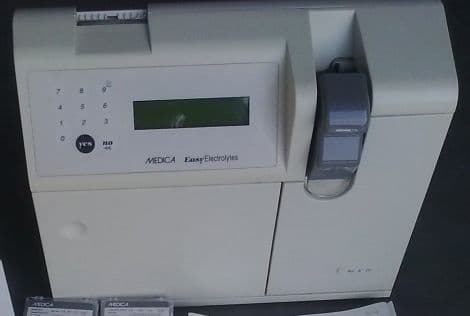 Clinical Electrolyte Analysis — Medica EasyElectrolytes Na_K_Li Analyzer