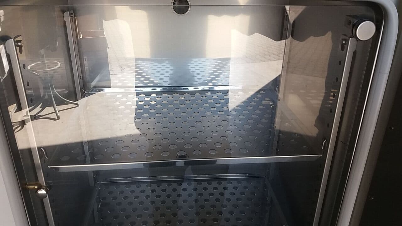 Benchtop Laboratory Incubator — Heraeus B12 thumbnail 4