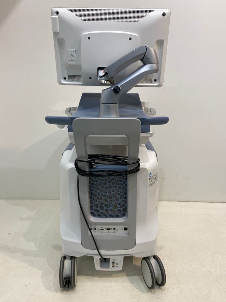 GE Voluson E10 BT21 4D Ultrasound System thumbnail 2