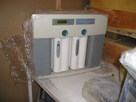 Clinical Analyzer Feed Water Purification System — Millipore AFS-30