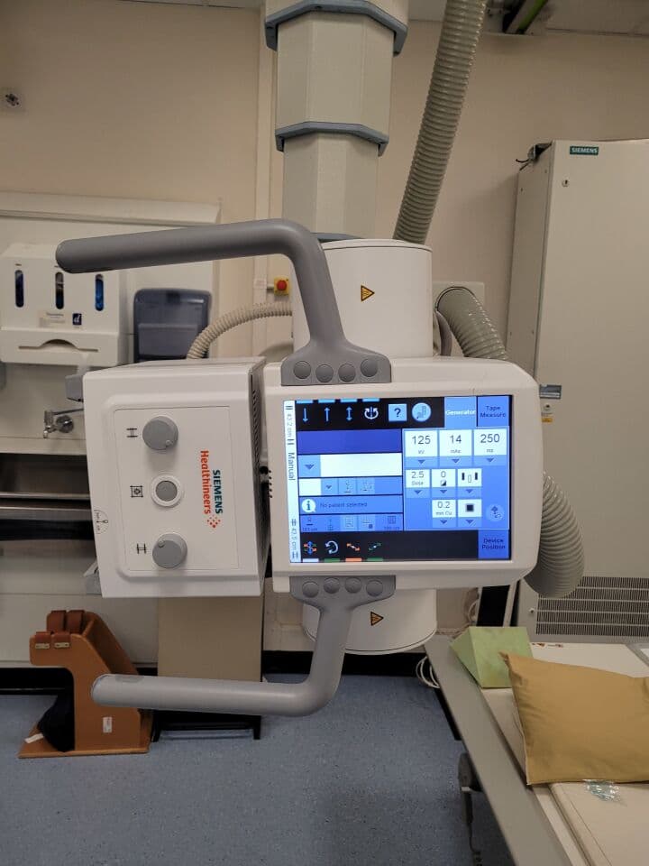 For Sale SIEMENS Ysio Rad Room thumbnail 5
