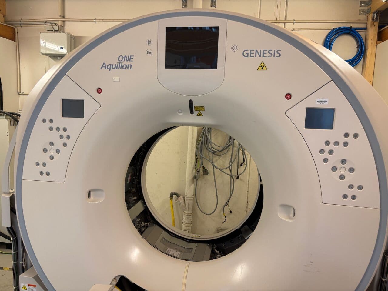Canon Aquilion One Genesis Edition 640-Slice CT Scanner thumbnail 4