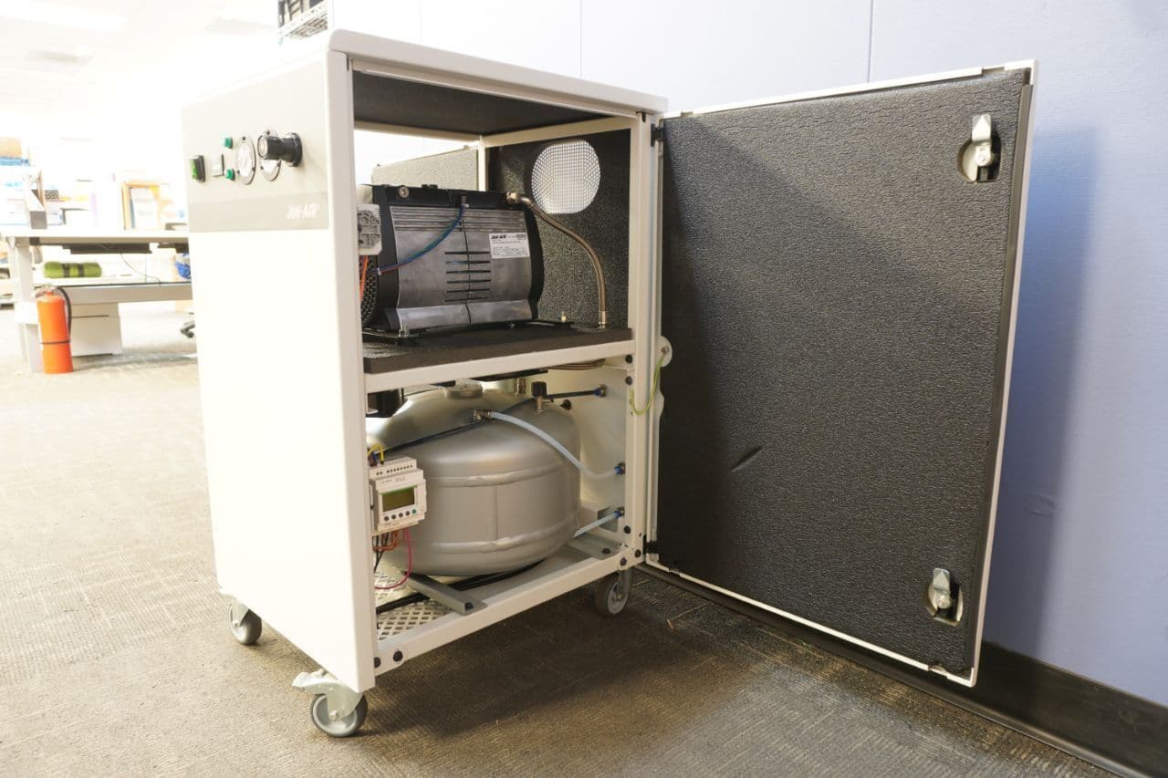 For Sale JUN-AIR OF302-25MQ2 Medical Oil-Free Air Compressor thumbnail 6