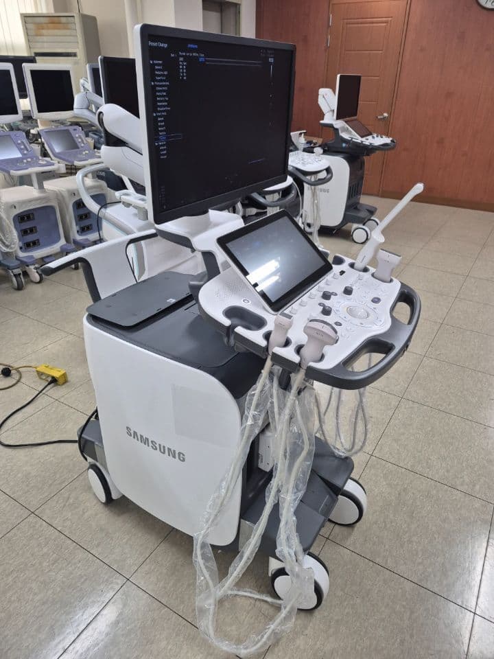 Samsung RS80 EVO Shared Service Ultrasound System thumbnail 8