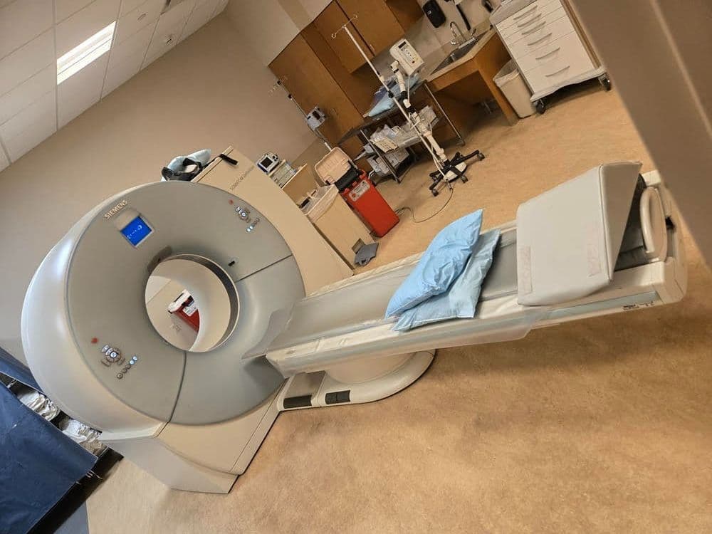 For Sale SIEMENS Definition AS 128 CT Scanner thumbnail 3