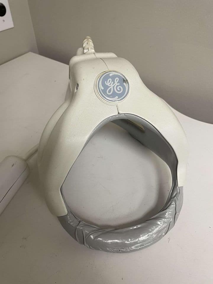 GE Mark III Phased Array 3.0T Shoulder MRI Coil (PN 2404877) thumbnail 2