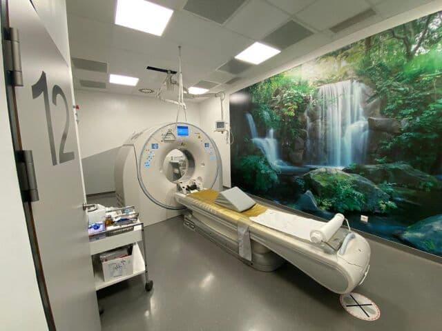 Canon Aquilion One Genesis | 320-Row / 640-Slice CT | MCS-7288 Tube (YOM 2022) | v8.3 Software | Cardiac & Dual Energy Loaded thumbnail 2