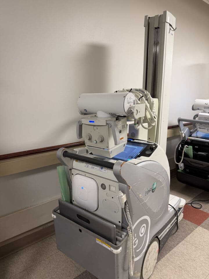 Fuji FDR-Go Digital Portable X-Ray System thumbnail 2