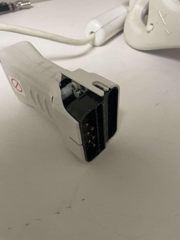 GE Mark III Phased Array 3.0T Shoulder MRI Coil (PN 2404877) thumbnail 5