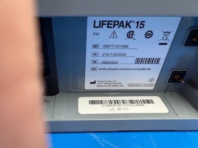 For Sale PHYSIO-CONTROL/ MEDTRONIC Lifepak 15 Version 4 "Still Like New" 2021 with 12 Lead, C02, ECG, NIBP, SP02 (Masimo) and TEMP Defibrillator thumbnail 2