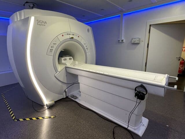 GE 1.5T Signa Explorer MRI | YOM 2018 | 16-Ch RF | XFD 8919 Gradients | Slew Rate 120 | Full Coil Suite