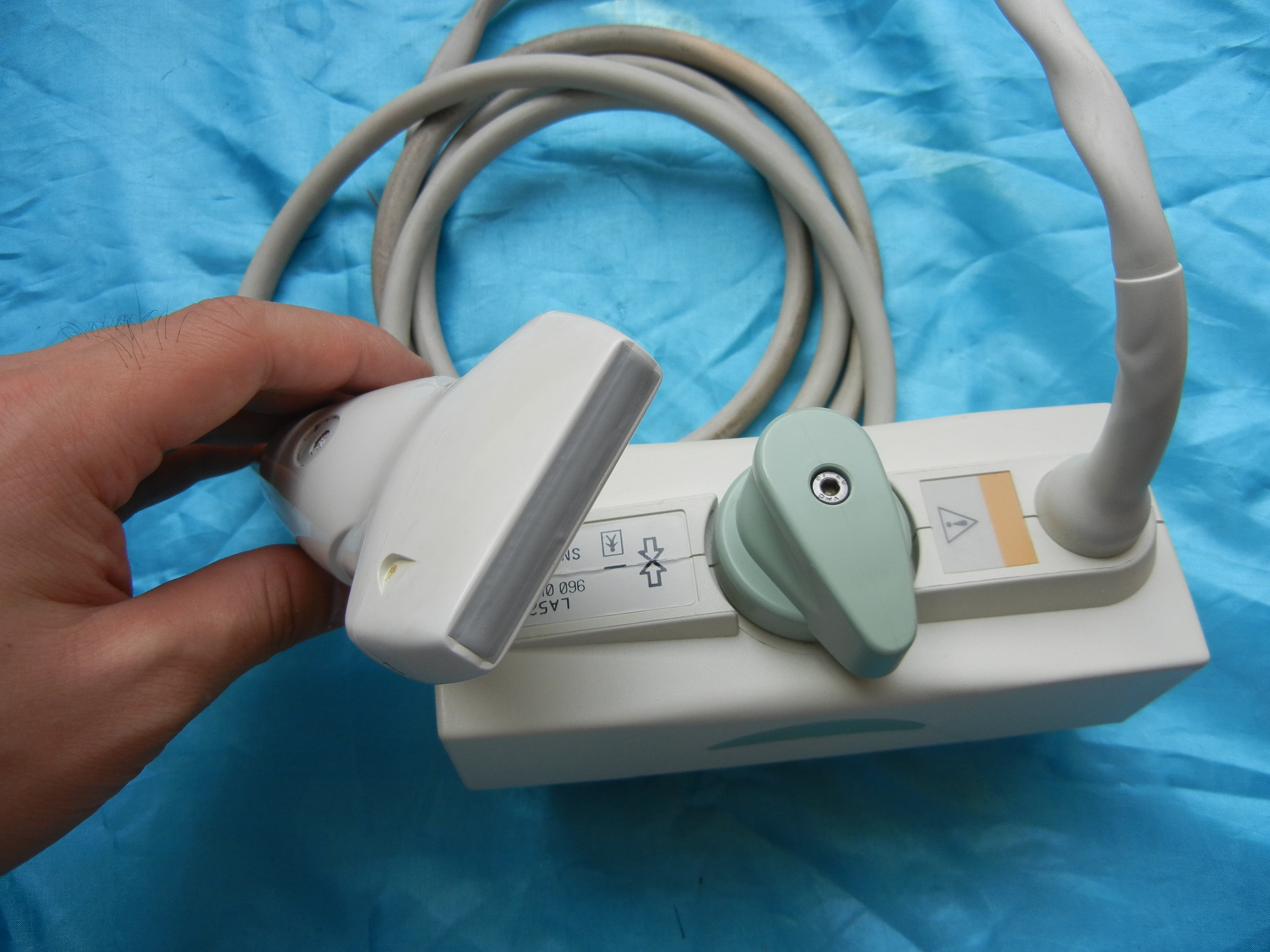 BIOSOUND ESAOTE LA523 Ultrasound Transducer thumbnail 2