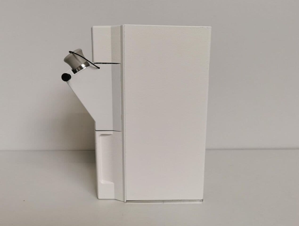 Draeger DIVA Anesthesia Vaporizer thumbnail 3