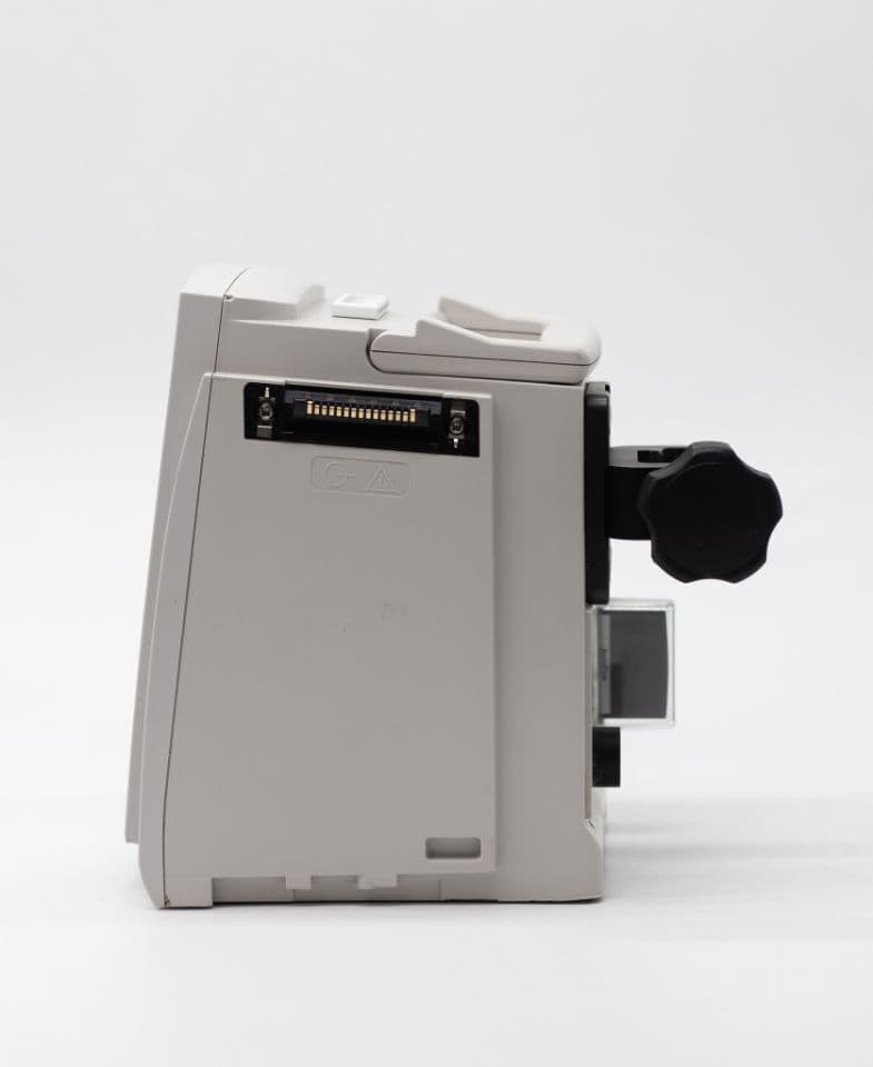 Alaris 8015 PC IV Infusion Pump thumbnail 3