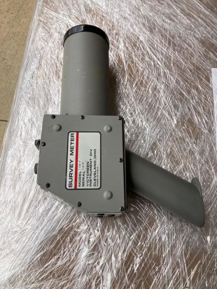 Victoreen 740-F Radiation Survey Meter (For Parts / As-Is)