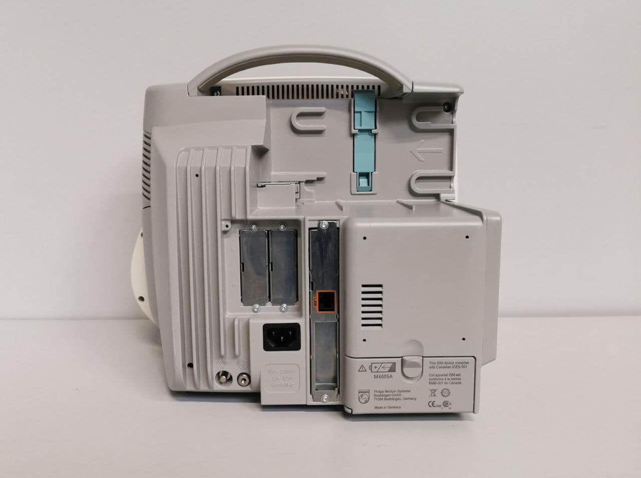 Philips IntelliVue MP50 Bedside Patient Monitor thumbnail 4