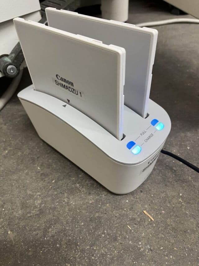 Shimadzu MobileDaRt Evolution Digital Mobile X-Ray System thumbnail 3