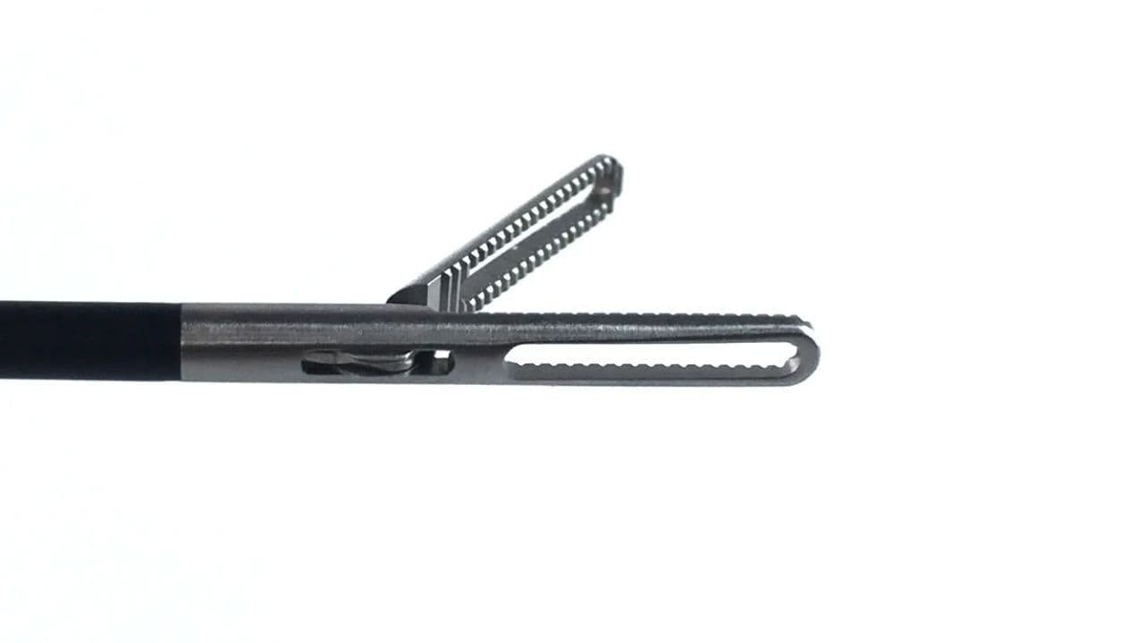KARL STORZ 30310ON ClickLine Fine Grasping Forceps Insert for Laparoscopy thumbnail 2