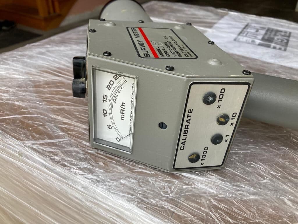 Victoreen 740-F Radiation Survey Meter (For Parts / As-Is) thumbnail 3