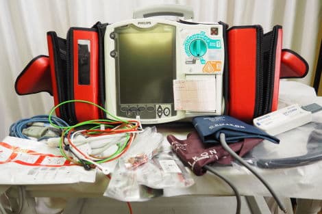 Philips HeartStart MRx Defibrillator AED thumbnail 2