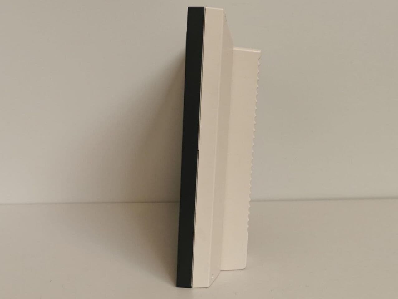 Clinical Review Display Monitor — Philips CML1822-PER thumbnail 3