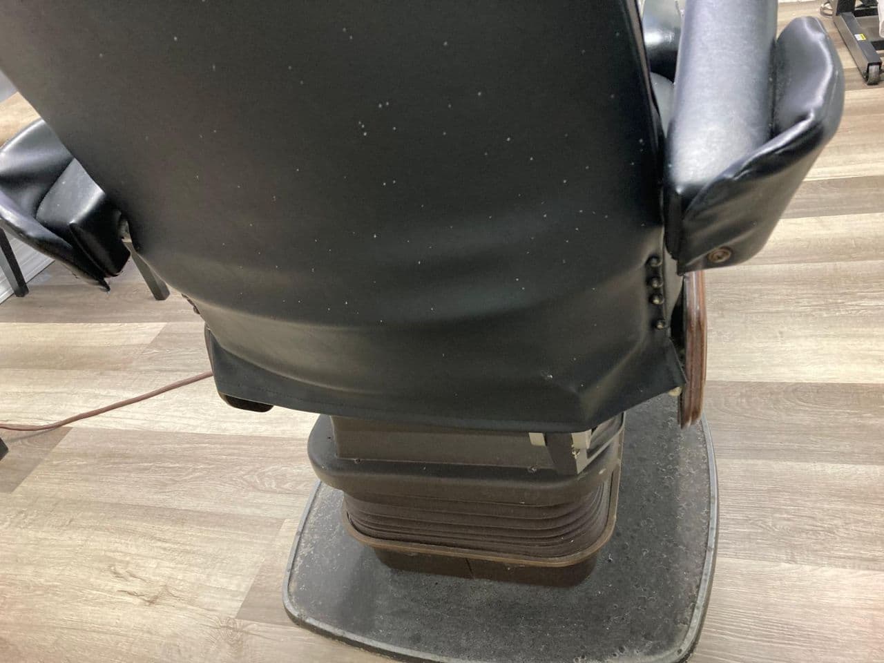 Dental Exam Chair from Chayes Virginia thumbnail 5
