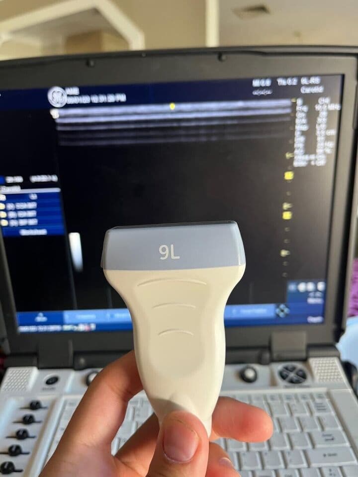 GE 9L-RS Linear Array Ultrasound Transducer for Vascular and Small Parts Imaging image 1