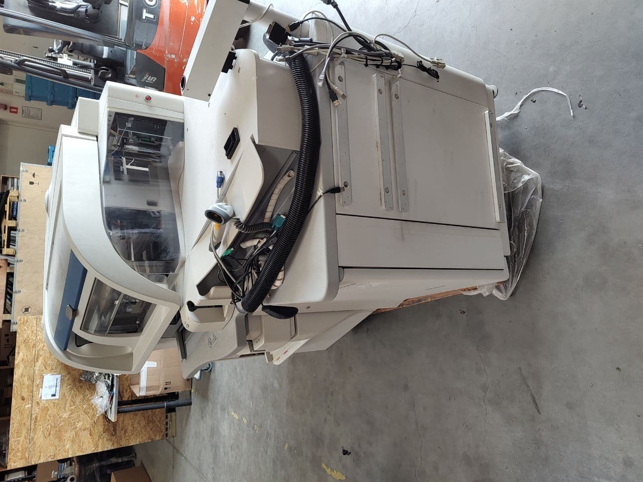 Siemens ADVIA Centaur XP Immunoassay System thumbnail 11