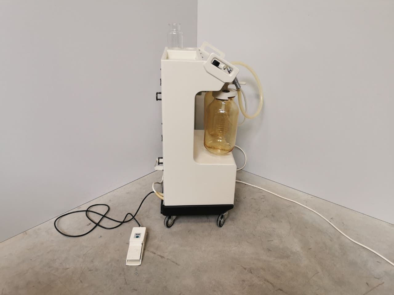 Medical Suction Pump by ATMOS (Optimat S) thumbnail 5