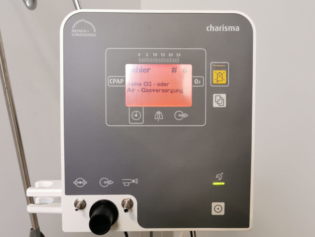 Heinen + Loewenstein Charisma ICU Ventilator thumbnail 6