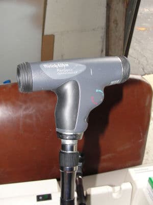 Welch Allyn Wall-Mounted Diagnostic Set with Otoscope and Panoptic Ophthalmoscope thumbnail 3