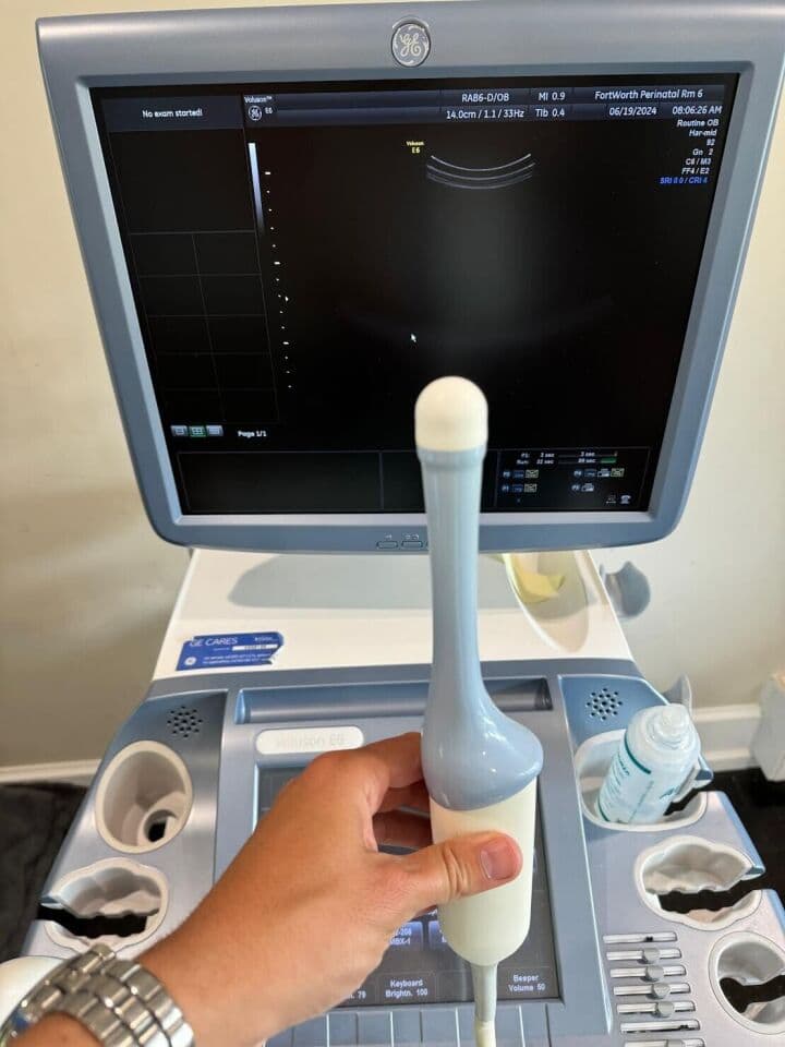 GE Voluson 730 Ultrasound General Imaging System thumbnail 4