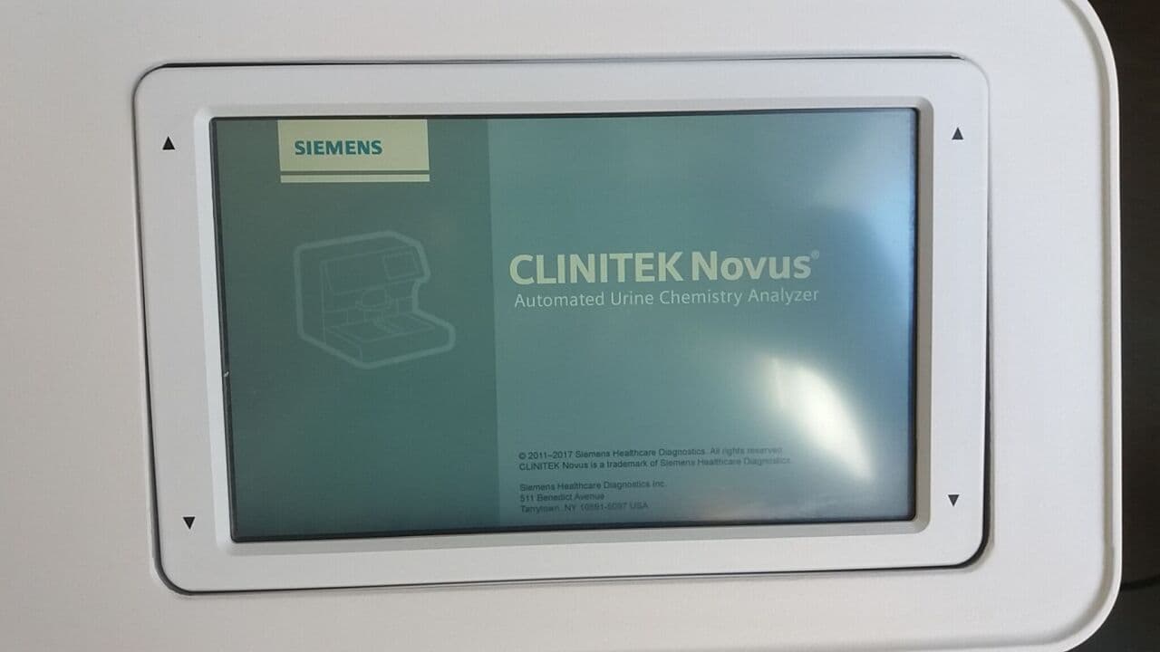 Siemens CLINITEK NOVUS Automated Urine Chemistry Analyzer thumbnail 4