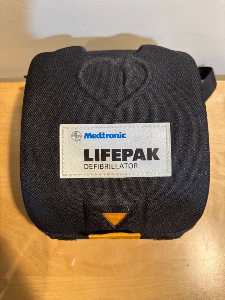 Physio-Control Medtronic Lifepak CRplus Automated External Defibrillator image 1