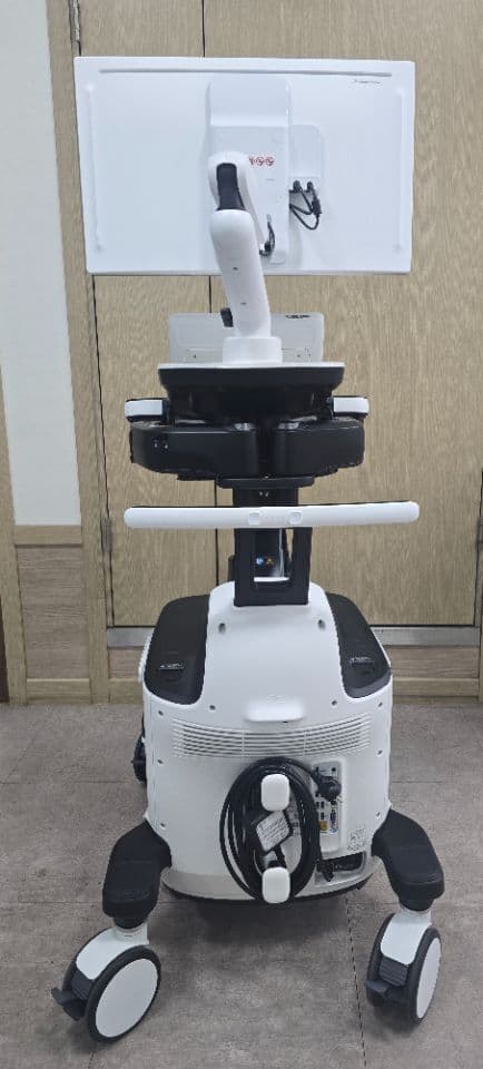 Samsung Medison W10 Elite OB/GYN Ultrasound System thumbnail 3