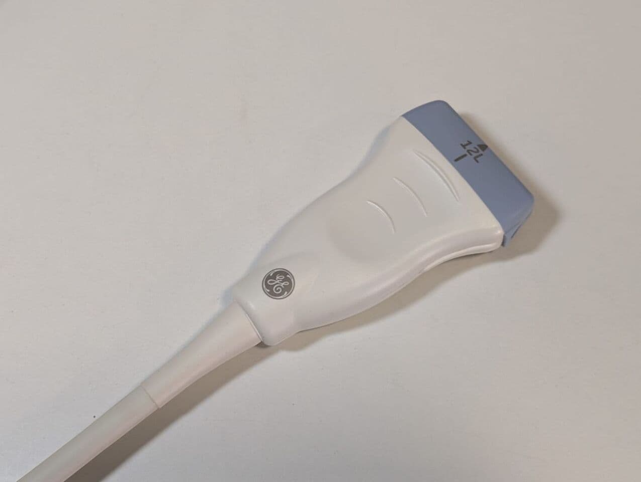 GE 12L-RS Linear Ultrasound Transducer thumbnail 3
