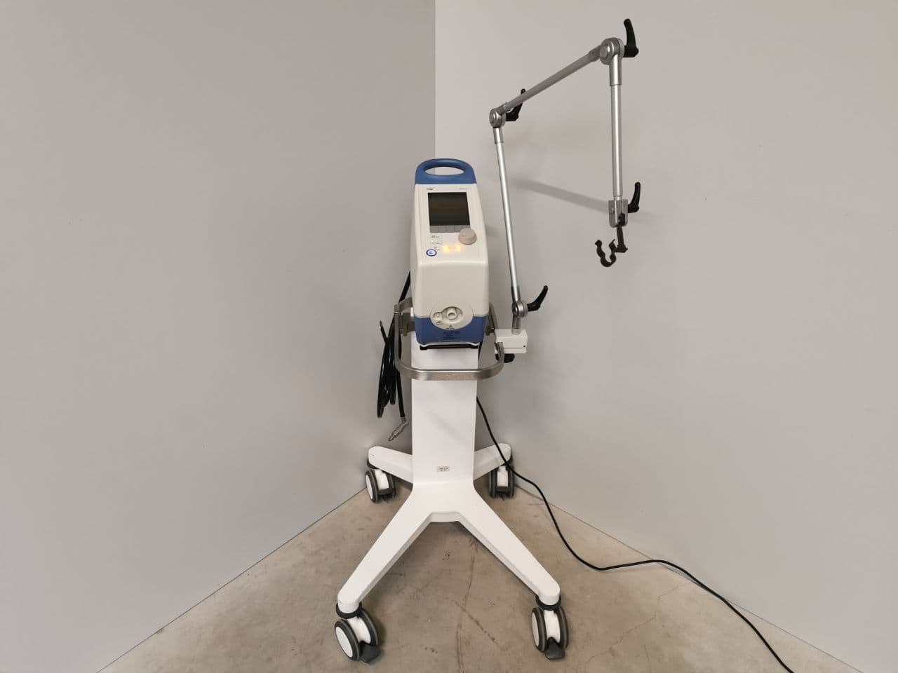 Draeger Carina: A Compact Ventilator for Non-Invasive Respiratory Support thumbnail 2