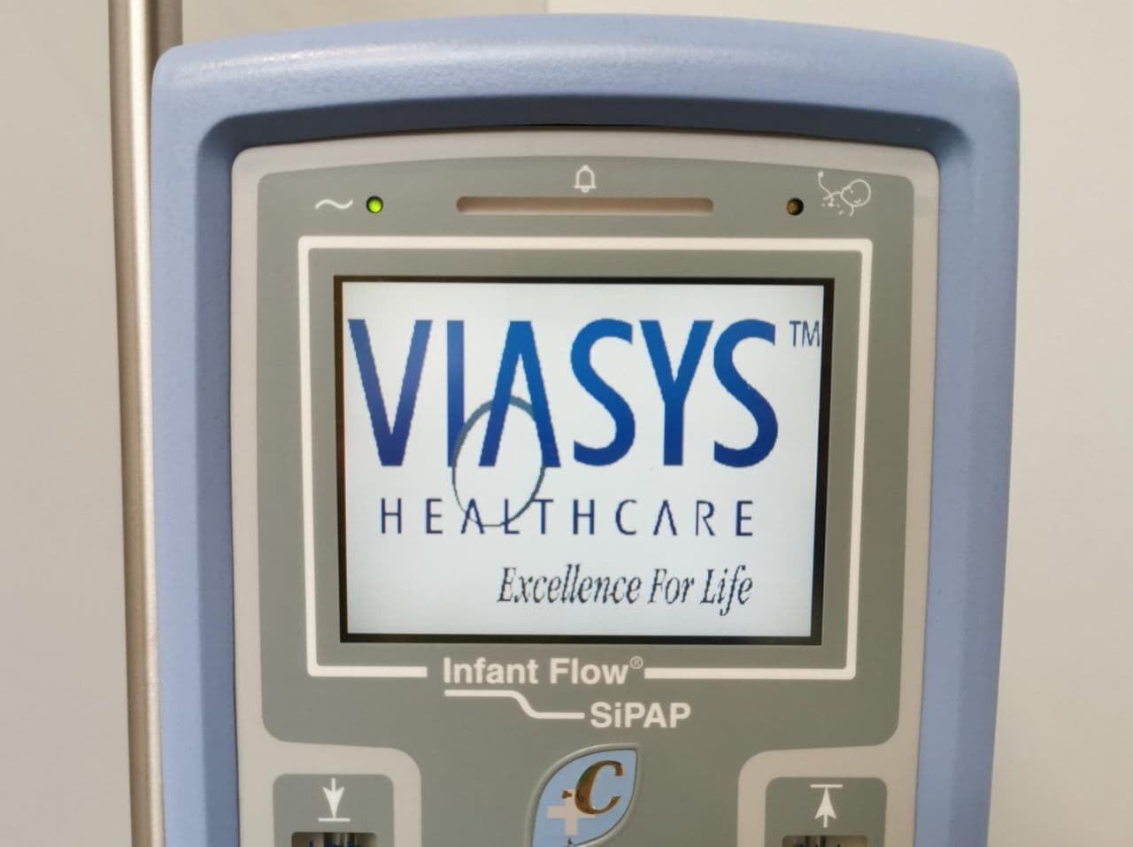 Neonatal Ventilator — Viasys Infant Flow SiPAP System thumbnail 6