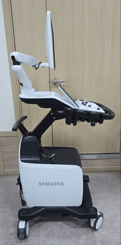 Samsung V6 OB/GYN and Vascular Ultrasound System thumbnail 2