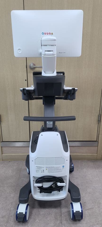 Samsung Medison UGEO HS50A OB/GYN Vascular Ultrasound System thumbnail 3