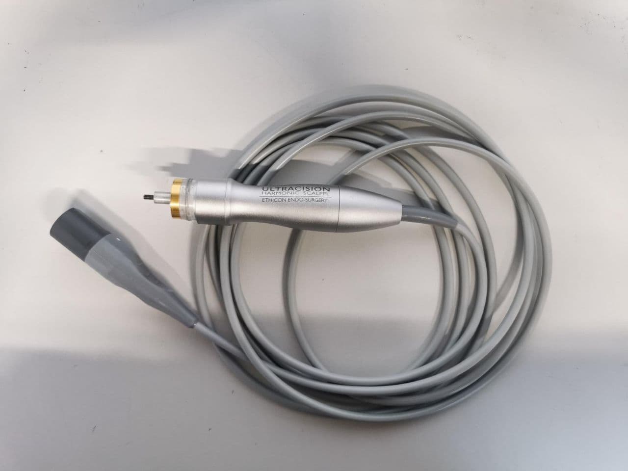 Ultrasonic Surgical Scalpel for Advanced Procedures by Ethicon thumbnail 3