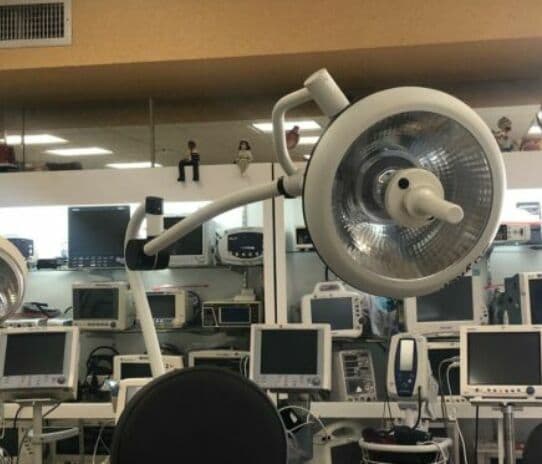 Stryker 3588572 Surgical Light Source thumbnail 3