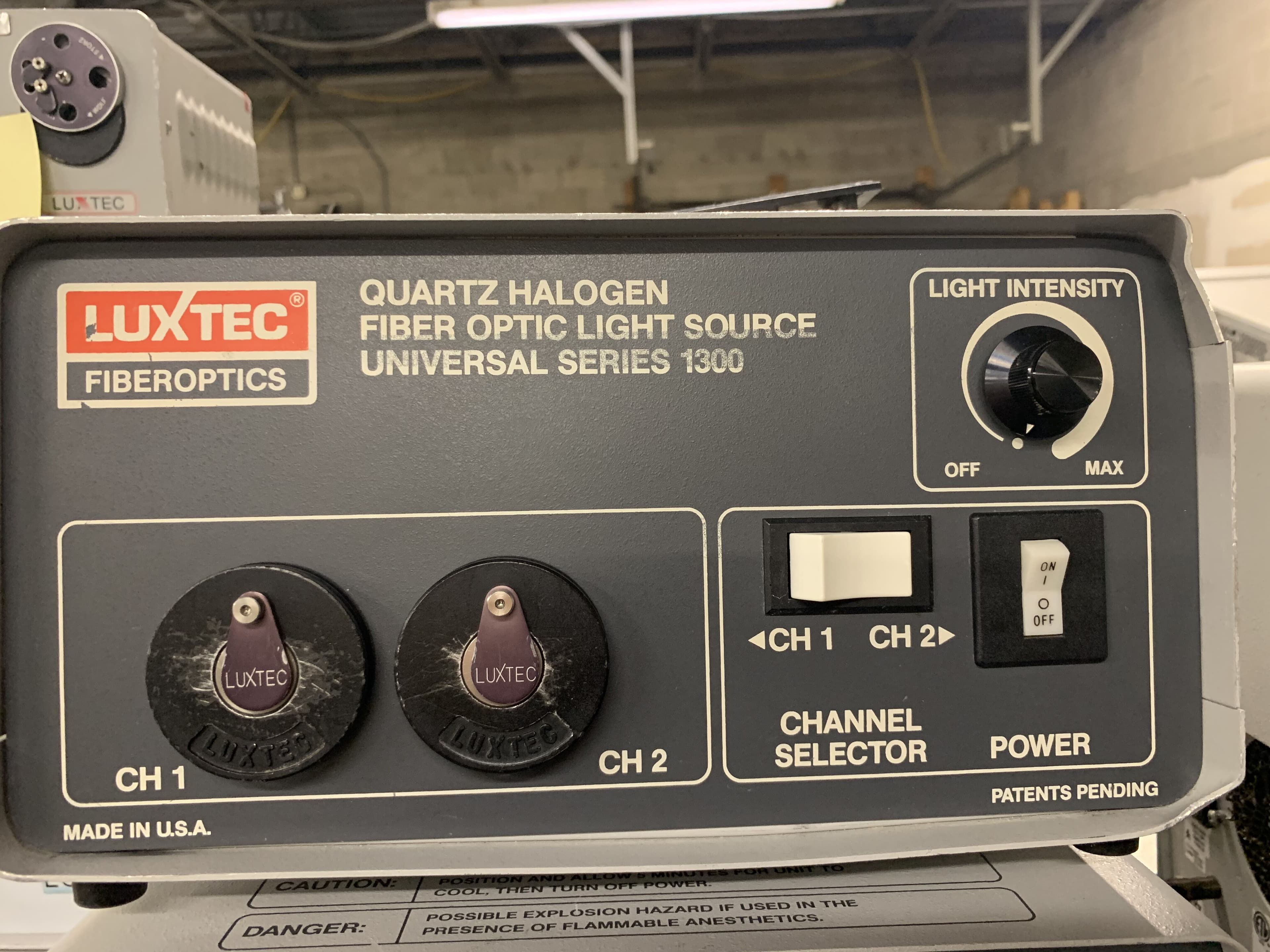 Luxtec 1300 Series BioMed Certified Light Source thumbnail 2