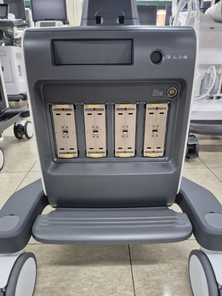 Samsung-Medison HS50 Shared Service Ultrasound System thumbnail 2
