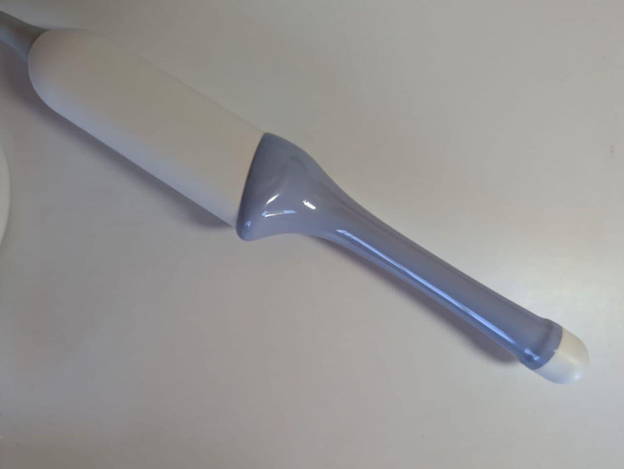 GE RIC5-9A-RS 3D/4D Intracavitary Ultrasound Transducer thumbnail 4