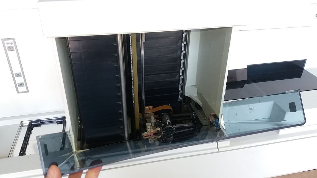 Dade Behring BEP III Automated Immunoassay Processor thumbnail 3