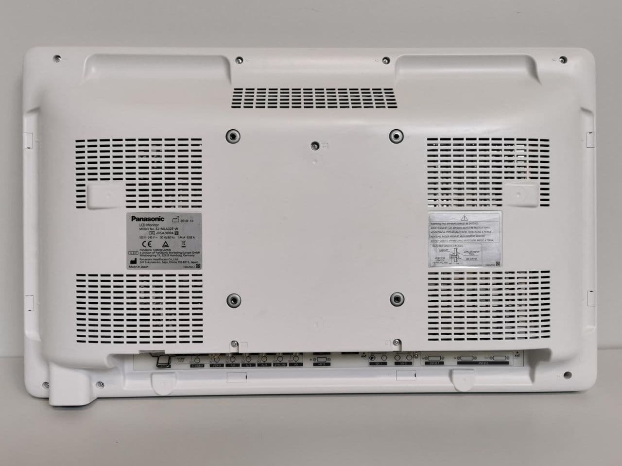 Panasonic EJ-MLA32E-W Medical Display Monitor thumbnail 3
