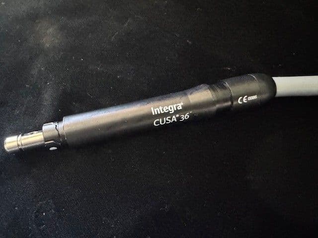 Integra CUSA36 36kHz Ultrasonic Surgical Handpiece thumbnail 2