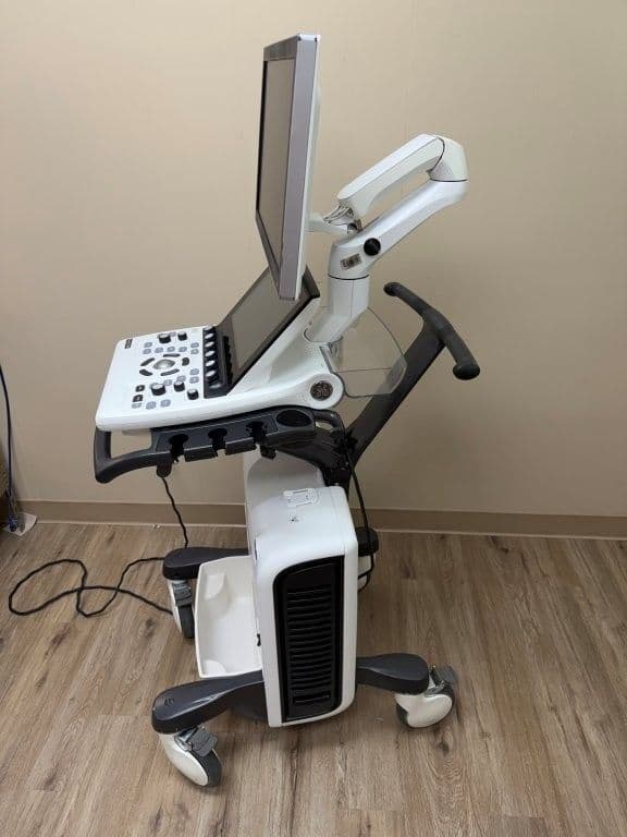 GE Healthcare Vivid S70N Cardiac Vascular Ultrasound System thumbnail 2