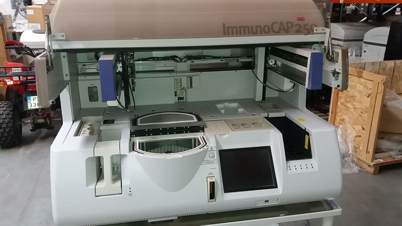 Automated Immunology Analyzer — Phadia ImmunoCAP 250 thumbnail 2